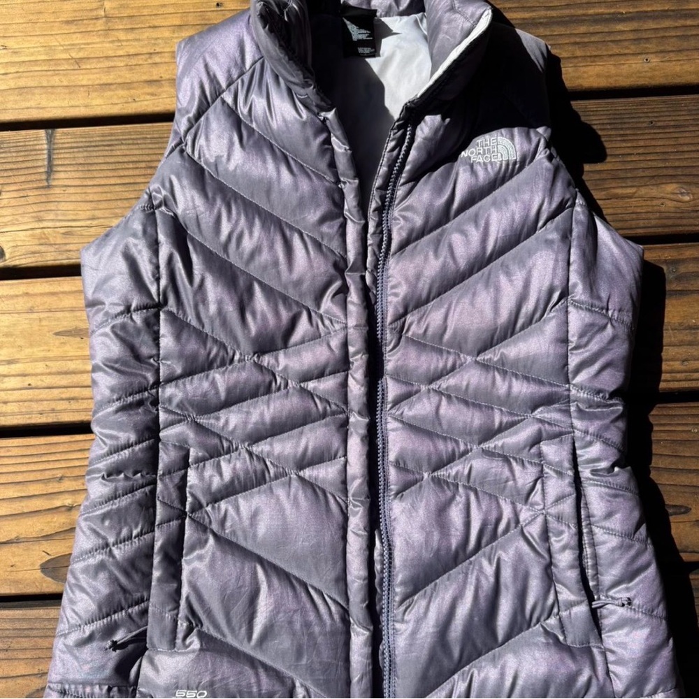 The North Face Women’s Quilted Packable Vest - Light Gray/purple